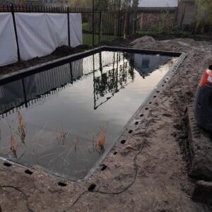 Ervaar de expertise van HVD AQUA in zwembad aanleg en zwembadbouw - vanaf het ontwerp tot de uiteindelijke realisatie van uw droomzwembad. Met op maat gemaakte ontwerpen, vakmanschap en aandacht voor detail bieden wij hoogwaardige zwembadoplossingen. Onze diensten zijn beschikbaar in Tilburg, Breda, Oisterwijk, Waalwijk, Goirle, Berkel-Enschot, Gilze en Rijen, Hilvarenbeek, Dongen, Kaatsheuvel, Moergestel, Udenhout en omliggende gebieden. Neem vandaag nog contact met ons op om uw zwembadproject te starten.