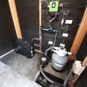 Ontdek professionele zwembad aanleg en zwembadbouw door HVD AQUA - wij leveren maatwerk ontwerpen, vakmanschap en precisie voor uw droomzwembad. Onze diensten zijn beschikbaar in Tilburg, Breda, Oisterwijk, Waalwijk, Goirle, Berkel-Enschot, Gilze en Rijen, Hilvarenbeek, Dongen, Kaatsheuvel, Moergestel, Udenhout en omliggende gebieden. Neem vandaag nog contact met ons op om uw zwembadproject te realiseren.
