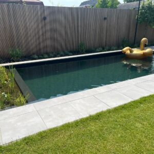 Ontdek professionele zwembad aanleg en zwembadbouw door HVD AQUA - wij leveren maatwerk ontwerpen, vakmanschap en precisie voor uw droomzwembad. Onze diensten zijn beschikbaar in Tilburg, Breda, Oisterwijk, Waalwijk, Goirle, Berkel-Enschot, Gilze en Rijen, Hilvarenbeek, Dongen, Kaatsheuvel, Moergestel, Udenhout en omliggende gebieden. Neem vandaag nog contact met ons op om uw zwembadproject te realiseren.