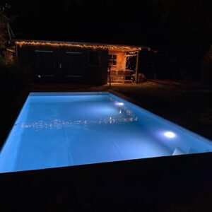 Professionele zwembad aanleg en zwembadbouw door HVD AQUA - maatwerk ontwerpen, vakmanschap en precisie voor jouw droomzwembad in Tilburg, Breda, Oisterwijk, Waalwijk, Goirle, Berkel-Enschot, Gilze en Rijen, Hilvarenbeek, Dongen, Kaatsheuvel, Moergestel, Udenhout en andere omliggende gebieden.